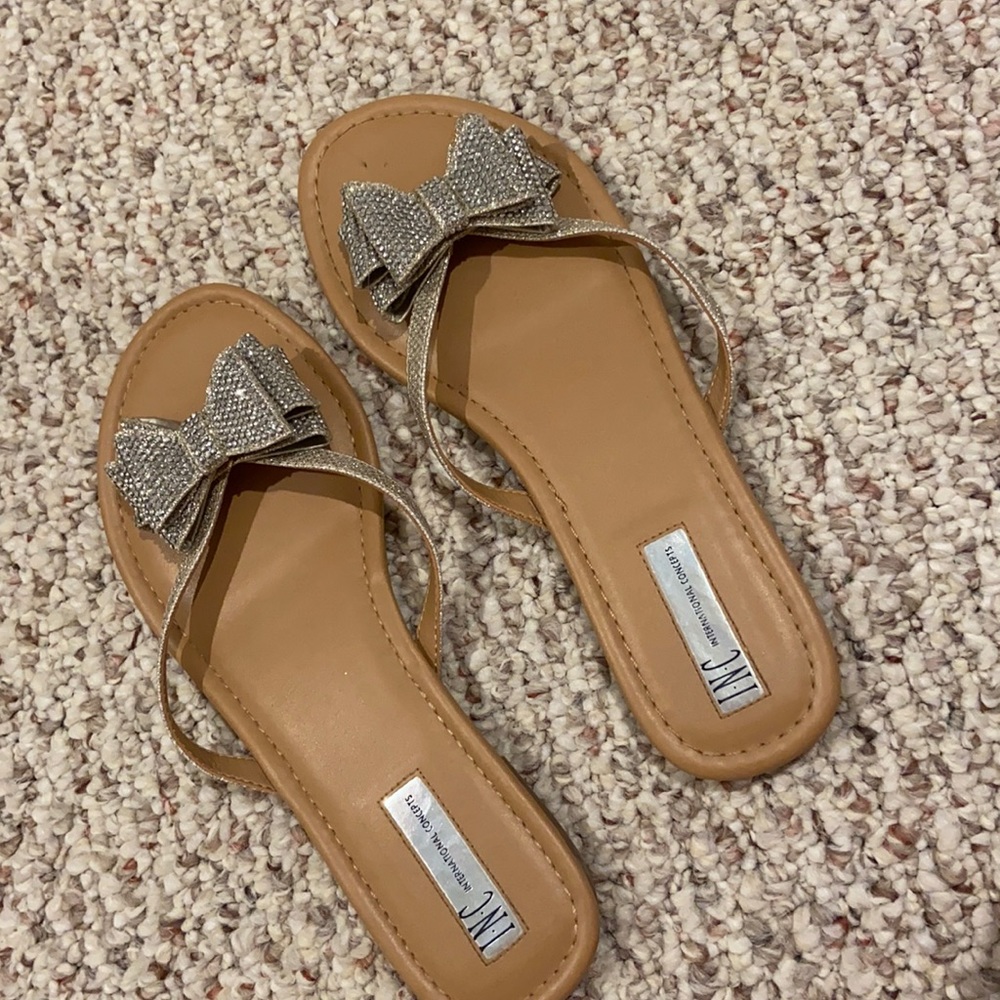 INC bow sandals